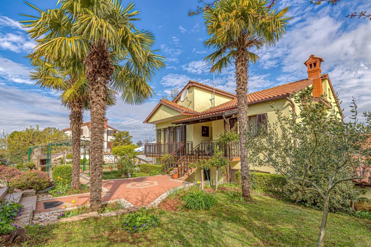 Apartment Flores Stari Pazin Εξωτερικό φωτογραφία