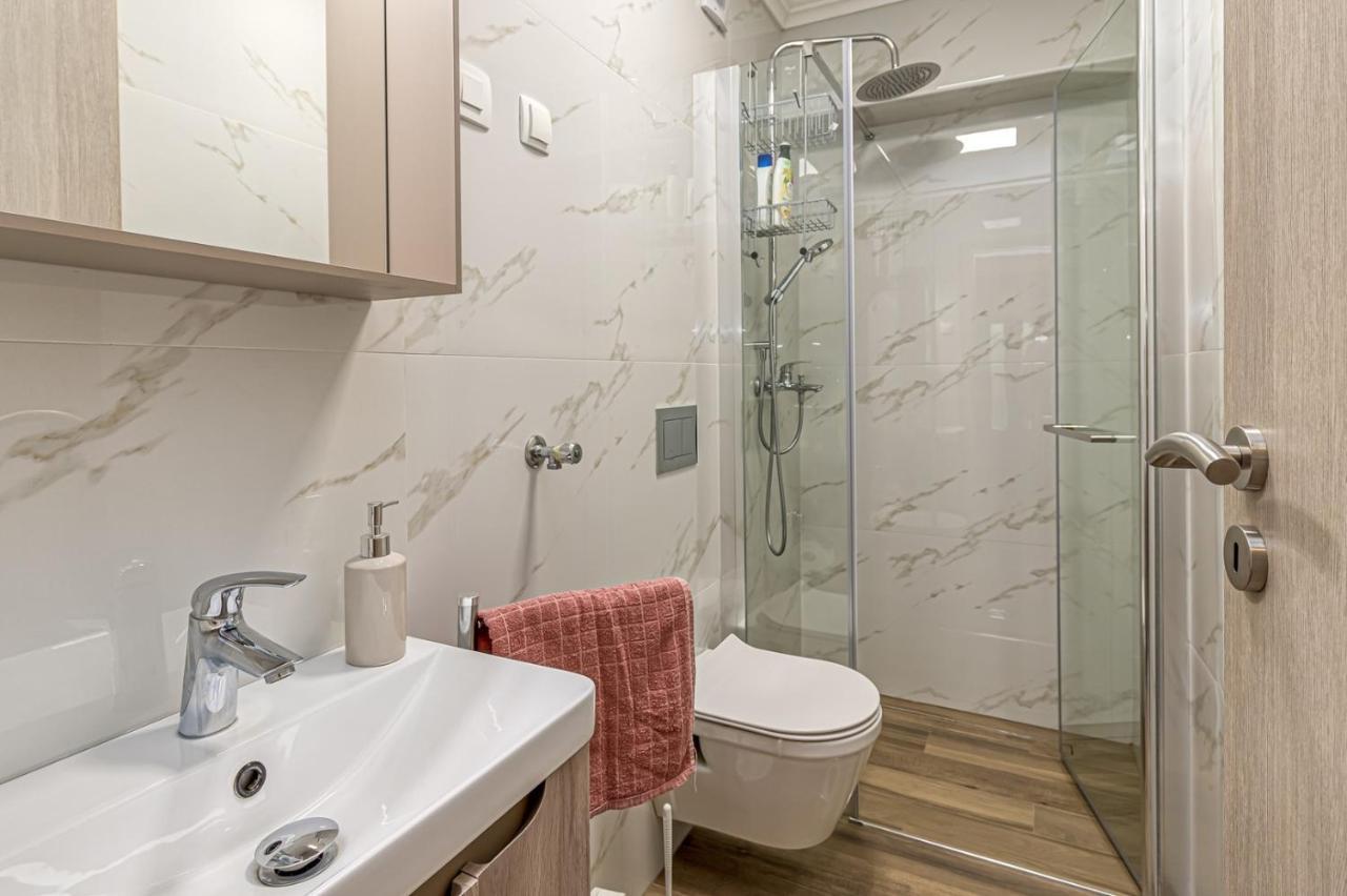 Apartment Flores Stari Pazin Εξωτερικό φωτογραφία